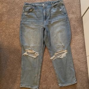 American Eagle Curvy Mom Jean - Size 18 Short